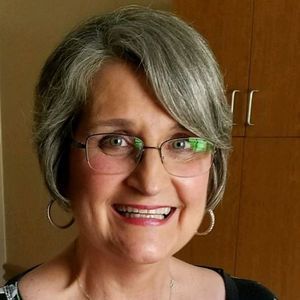 Meet your Posher, Elaine